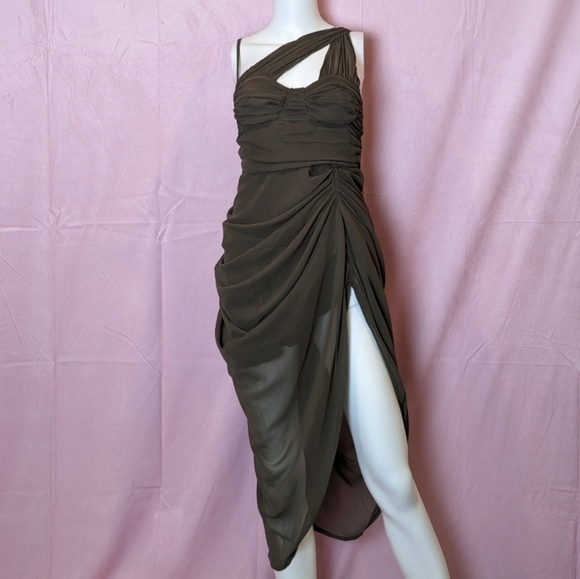 PrettyLittleThing Mocha Chiffon Asymmetric Detail Gathered Skirt Dress size 2 - Picture 1 of 8